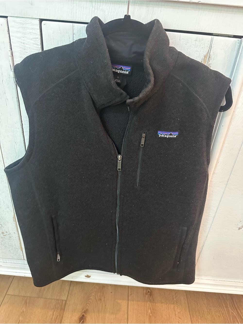 Patagonia Black Sherpa Fleece Vest with White Tag